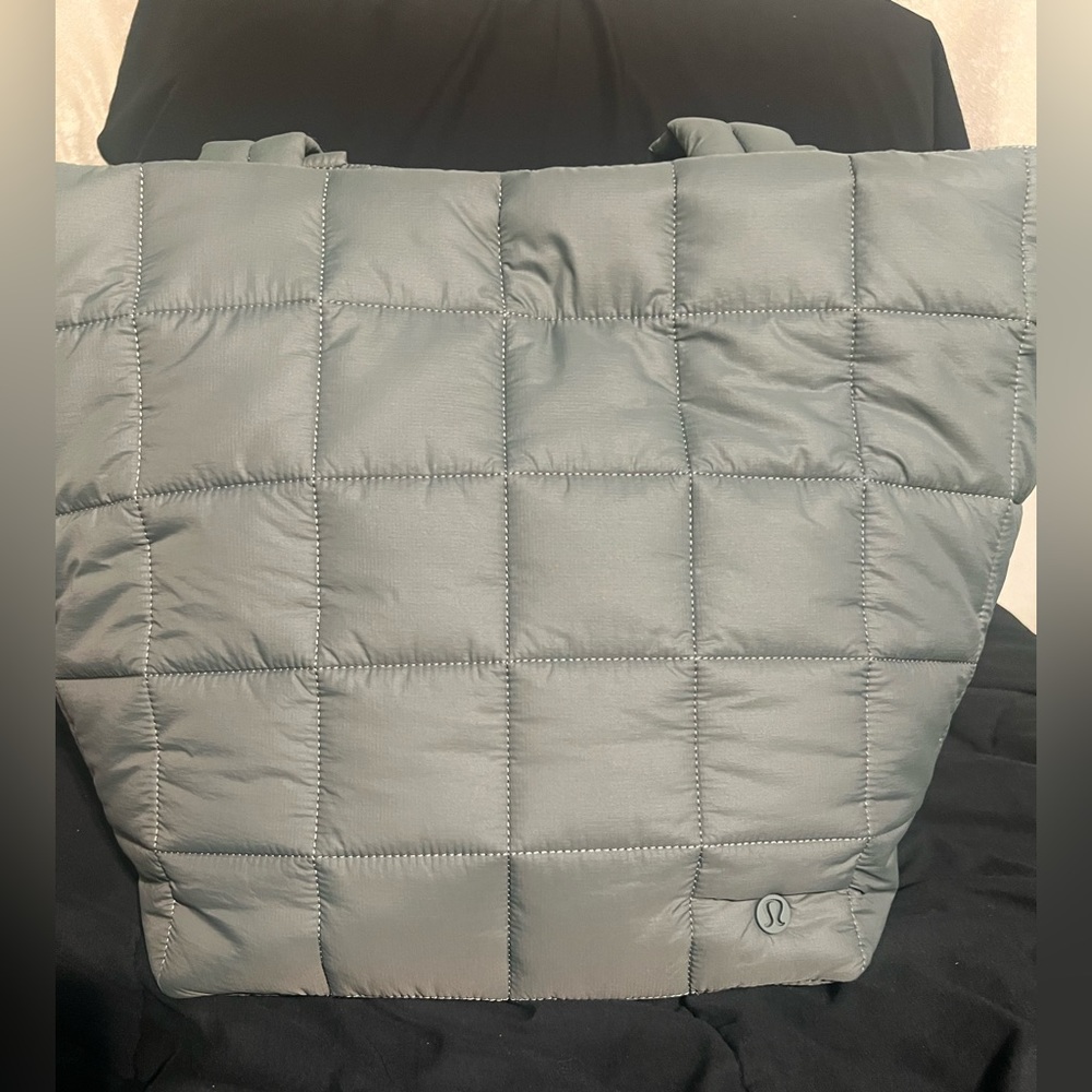 Lululemon Quilted Grid Tote - Grey Sage